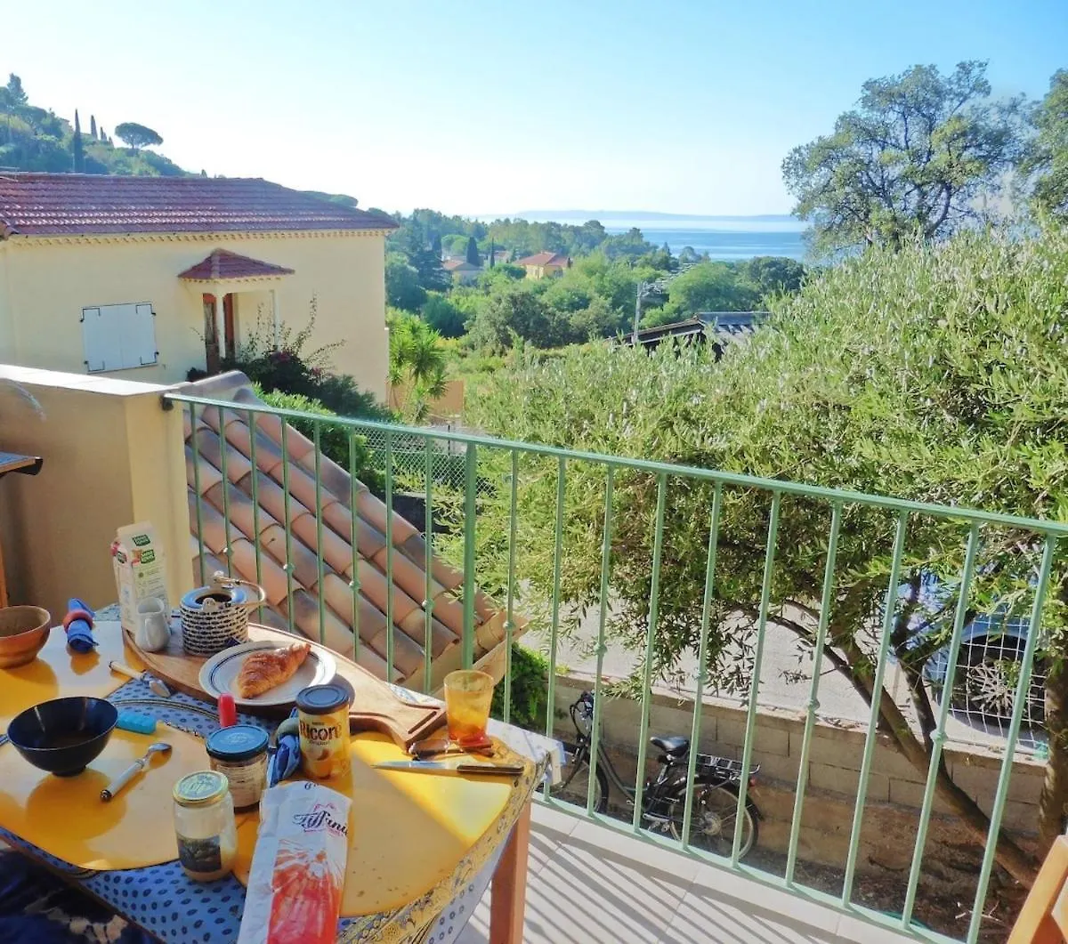 Апартаменты Bastidon, 5 Beds Near Beach, Sea View, Quiet Ле-Лаванду